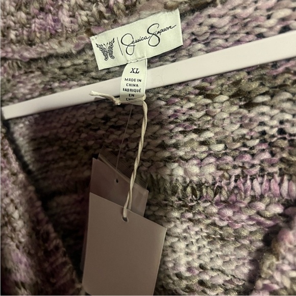 Jessica Simpson knit Fringe Sweater - Picture 7 of 7